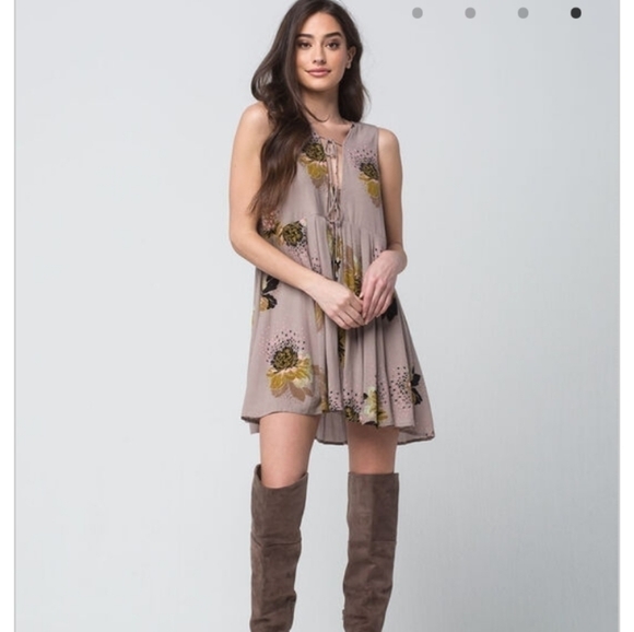 Free People Dresses & Skirts - Free People Lovely Day Floral Dress Small